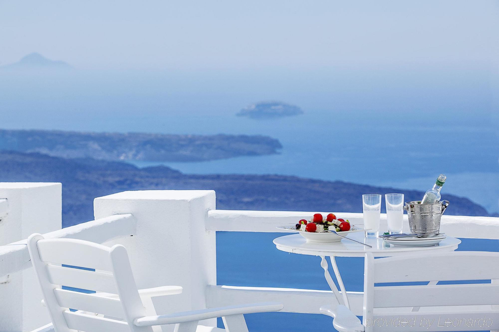 On The Rocks - Small Luxury Hotels Of The World (Adults Only) Imerovigli  Bilik gambar